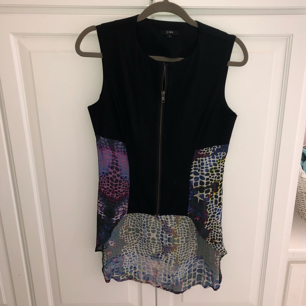 Women’s black/multi colored zip up top